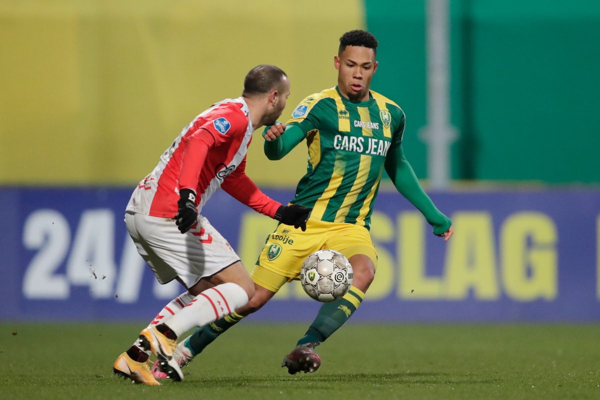 也因为有深 也因为有深