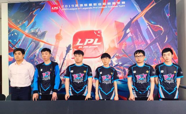 充满期待 充满期待